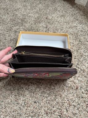 Floral Print Zip-Around Women's Wallet - Brown